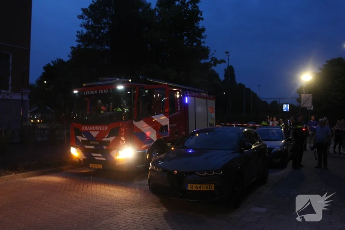 Korte felle brand op dak van woning