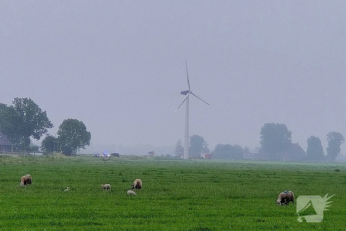 Brand boven in windmolen