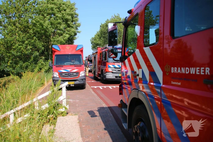 Brand op dak van bedrijfspand