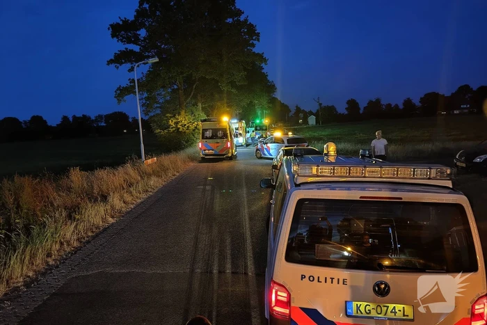 Dode en zwaargewonde bij eenzijdige aanrijding