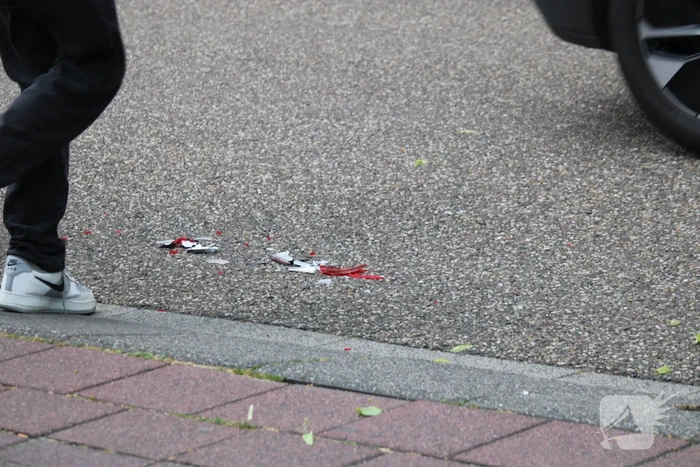 Twee personenwagens lopen schade op bij botsing