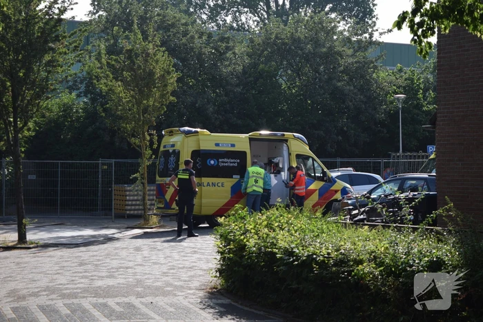Traumahelikopter landt voor ongeval bij schoolgebouw De Morgenster