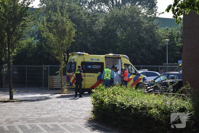 Traumahelikopter landt voor ongeval bij schoolgebouw De Morgenster