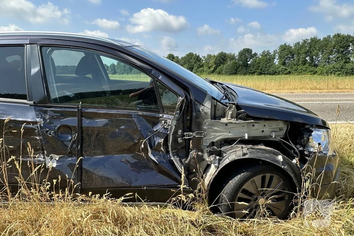 Flinke schade bij aanrijding met vrachtwagen