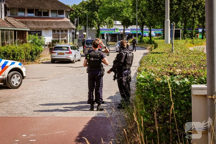 Grote politie-inzet bij coffeeshop 't Klavertje