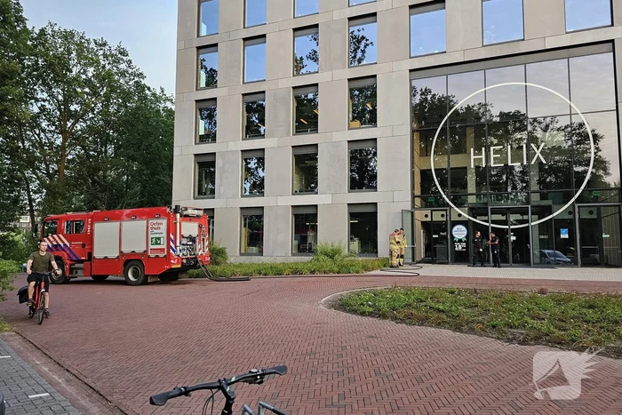 Brandweer ingezet na brandmelding gebouw