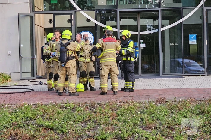 Brandweer ingezet na brandmelding gebouw