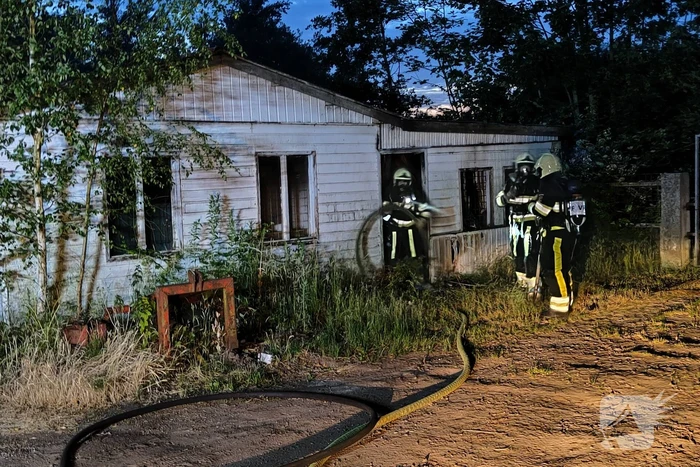 brand aan de jelsumervaart leeuwarden