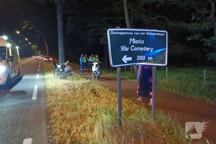 Scooterrijder gewond bij botsing tegen verkeersbord