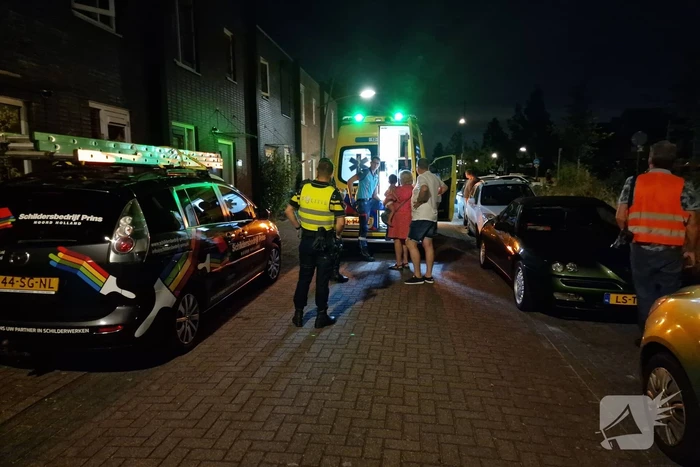Buurman ontdekt brand in woning