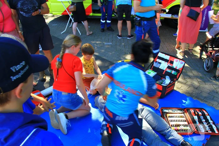 Mooi weer tijden open dag hulpdiensten