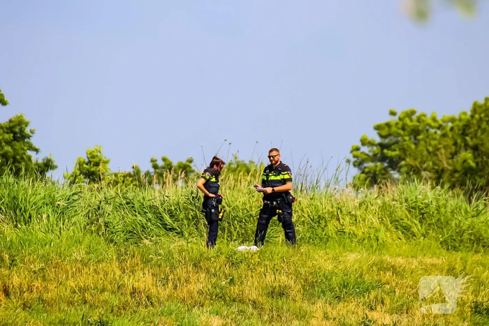 Zwemmer overleden; omstanders halen slachtoffer uit water