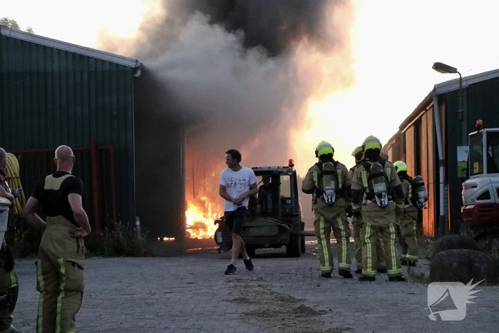 Grote brand in loods