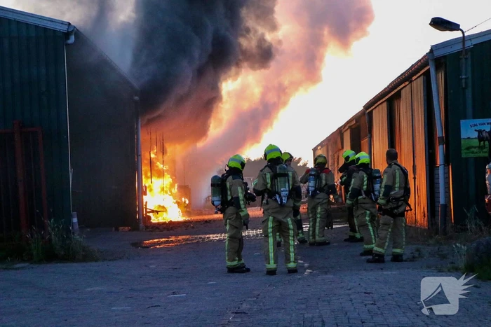 Grote brand in loods