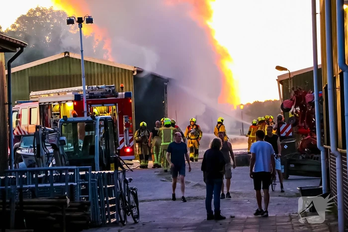 Grote brand in loods
