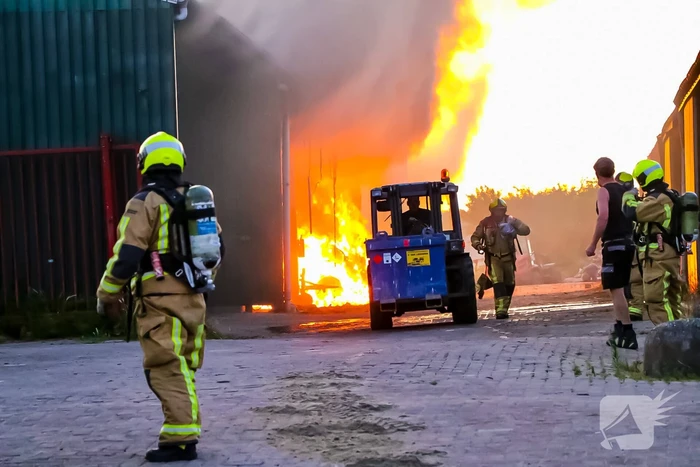 Grote brand in loods
