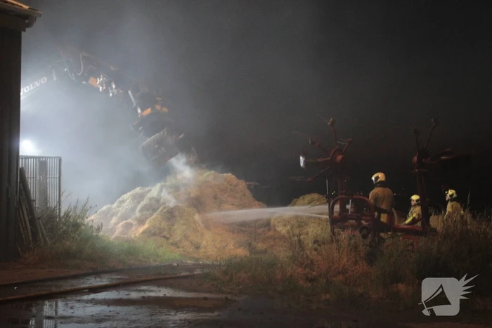 Brand in opslagloods op boerenerf