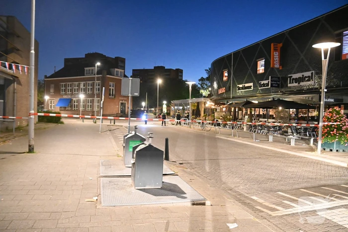 Man rijdt naar ziekenhuis na te zijn beschoten