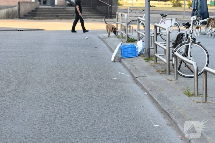 Man rijdt naar ziekenhuis na te zijn beschoten