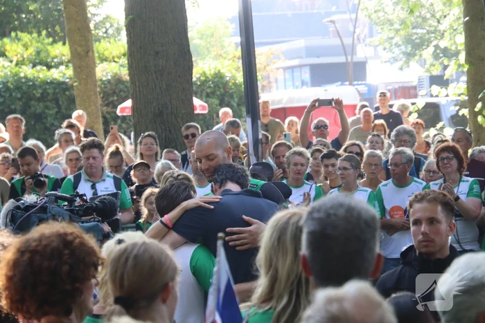 Maarten van der Weijden Onthaald in Prinsentuin