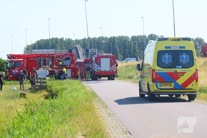 Grote brand in caravanstalling