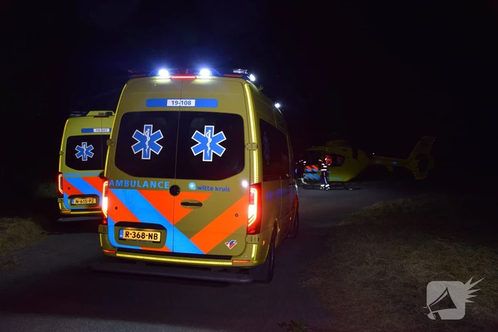 Nachtelijke inzet van traumahelikopter in polder