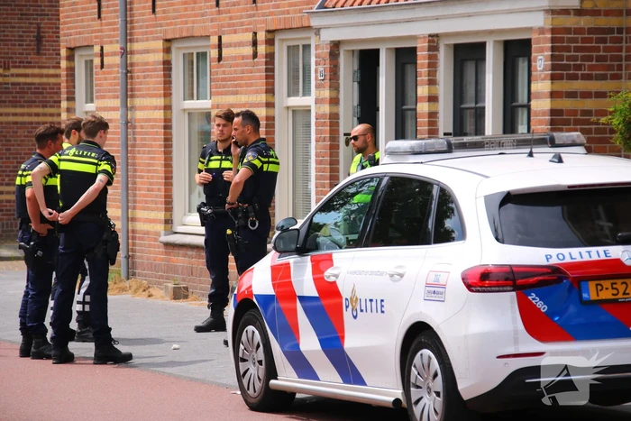 Persoon in wang gestoken verdachten aangehouden