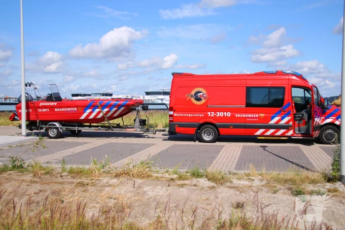Brandmelding op binnenvaartschip in Afrikahaven