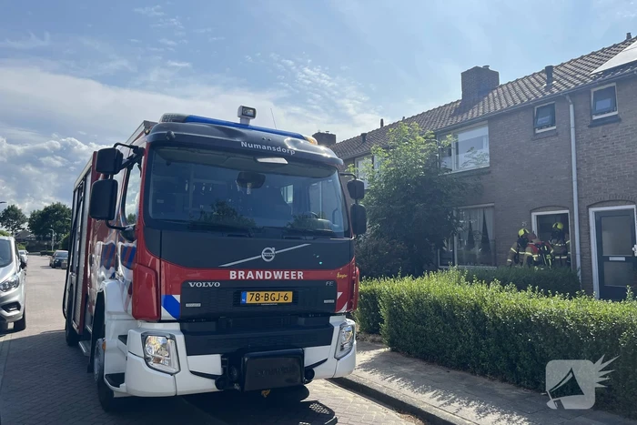 Vrouw gewond na vlam in de pan