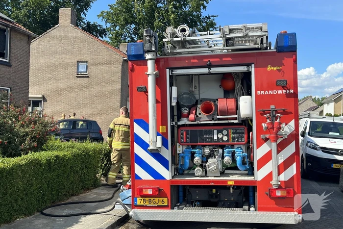 Vrouw gewond na vlam in de pan