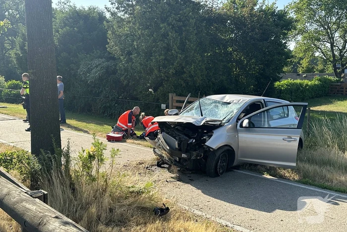 Twee gewonden bij eenzijdig ongeval