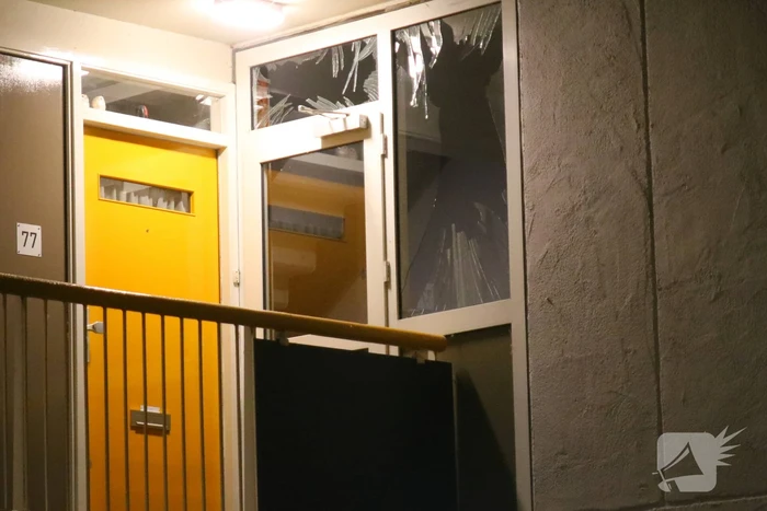 Enorme ravage bij flat na explosie