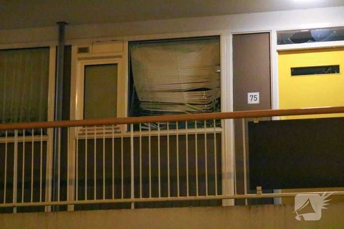 Enorme ravage bij flat na explosie