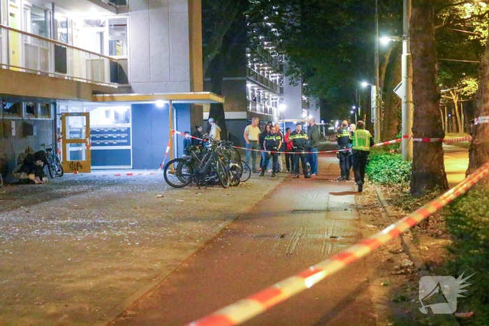 Enorme ravage bij flat na explosie