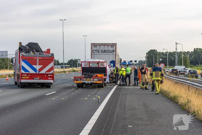 Dode bij aanrijding met vrachtwagen