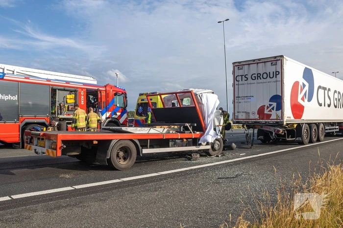 Dode bij aanrijding met vrachtwagen