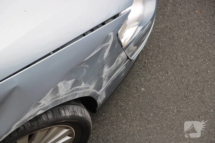 Twee auto's en vrachtwagen betrokken bij ongeval