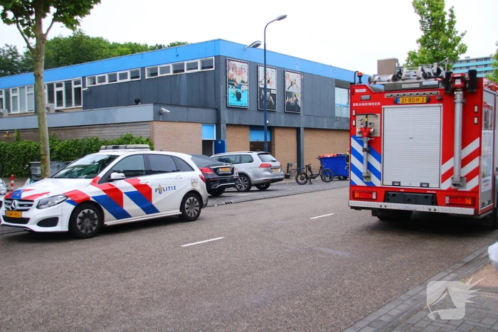 Elektrische scooter van bezorgdienst vat vlam