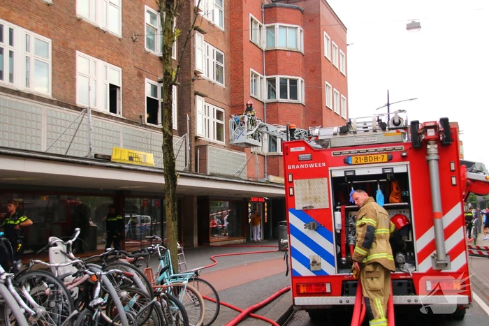 Levenloos lichaam aangetroffen na brand in appartement