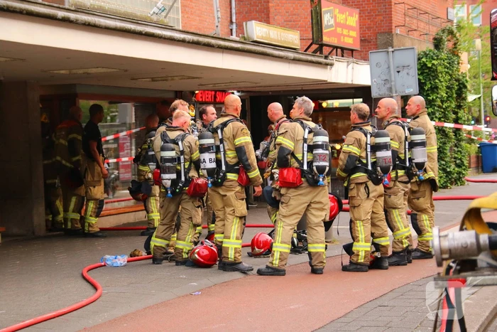 Levenloos lichaam aangetroffen na brand in appartement