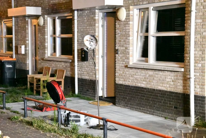 Zolderbrand woning snel onder controle