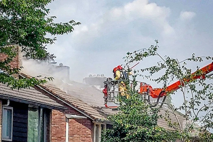 Woningen lopen flinke schade op bij brand