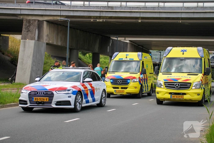 Traumahelikopter landt voor gewond kind