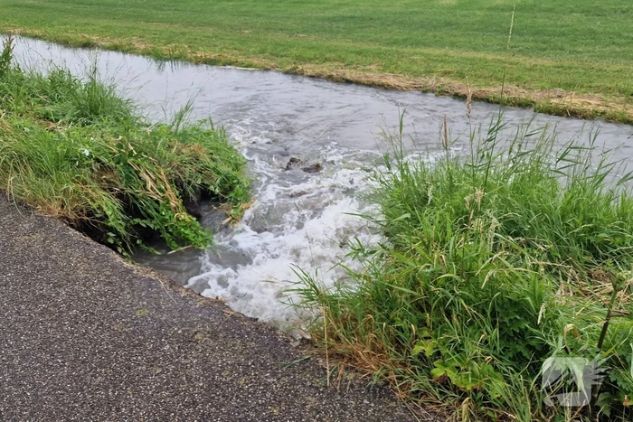 Wateroverlast door gesprongen waterleiding