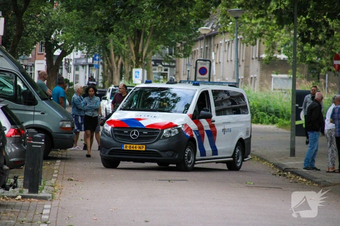 Woning beschadigd door explosie bij voordeur