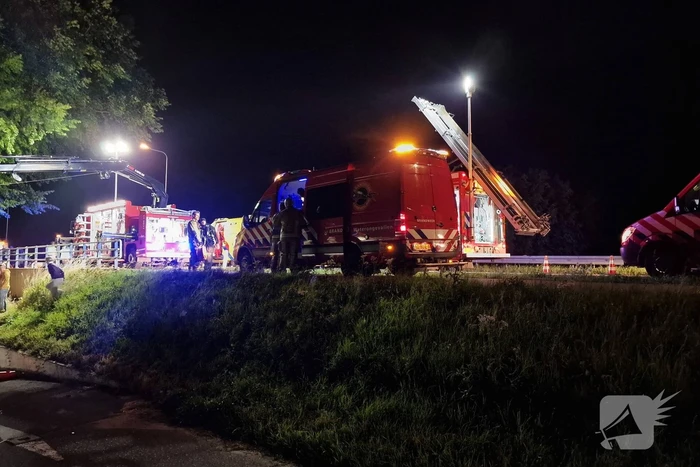 Zwaargewonden nadat auto te water raakt