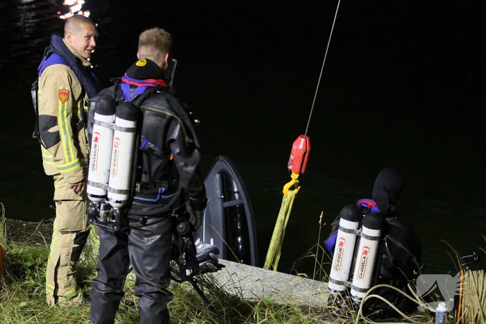 Zwaargewonden nadat auto te water raakt