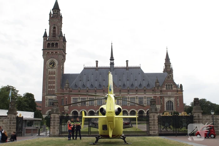 Straat afgezet na incident, traumahelikopter ingezet