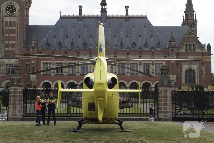 Straat afgezet na incident, traumahelikopter ingezet