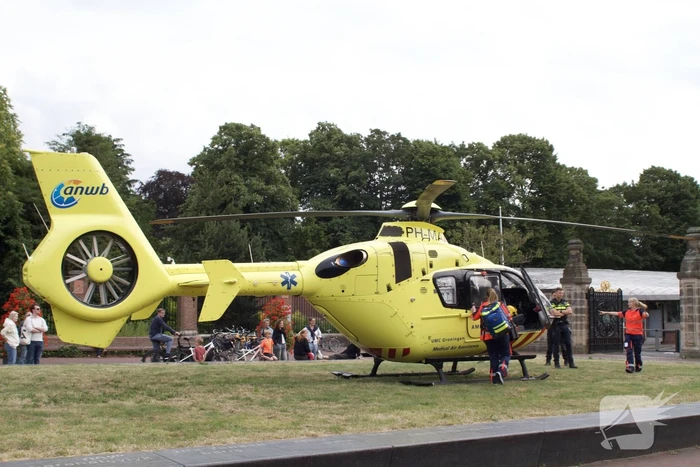Straat afgezet na incident, traumahelikopter ingezet